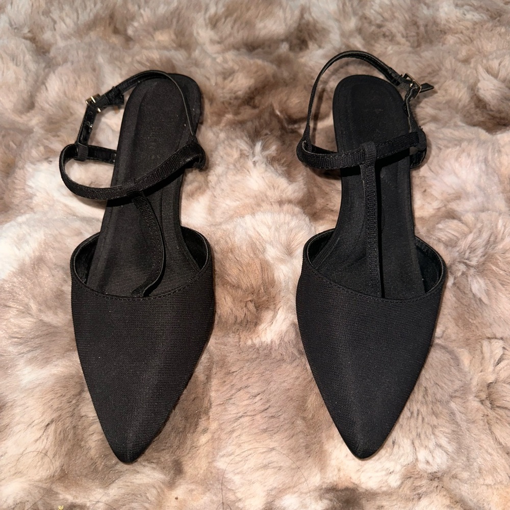 Anne Klein sling back kitten heel size 8 in black